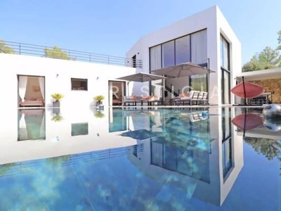 6 room luxury House for sale in Valbonne, France