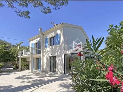 Villa de luxe de 8 pièces en vente Le Rouret, Provence-Alpes-Côte d'Azur