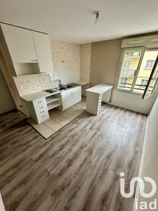 Appartement 1 pièce de 22 m² à Saint-Arnoult-en-Yvelines (78730)