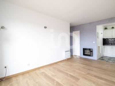 Appartement 2 pièces de 31 m² à Sevran (93270)