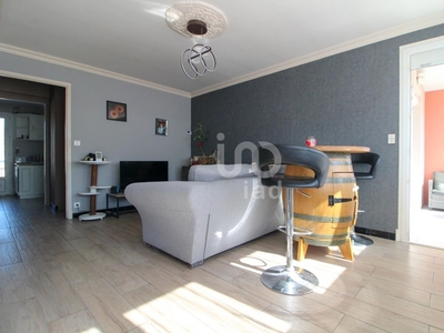 Appartement 4 pièces de 81 m² à Millau (12100)