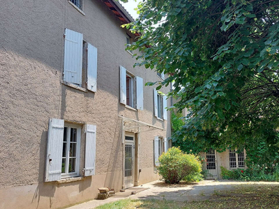 Vente maison 10 pièces 270 m² Genay (69730)