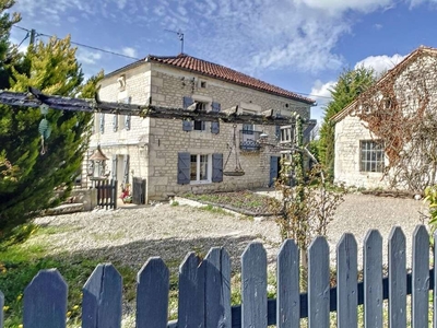 Vente maison 4 pièces 135 m² Montaigu-de-Quercy (82150)
