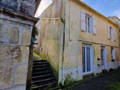 Vente maison 4 pièces 77 m² Tonnay-Charente (17430)