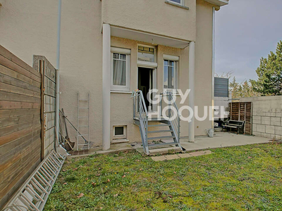 Vente maison 4 pièces 82 m² Saint-Quentin-Fallavier (38070)