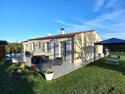 Vente maison 5 pièces 105 m² Saint-Georges-d'Oléron (17190)