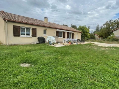 Vente maison 5 pièces 110 m² Neuvic (24190)