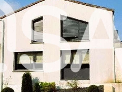 Vente maison 5 pièces 145 m² La Châtaigneraie (85120)
