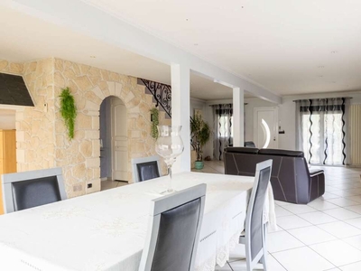 Vente maison 5 pièces 145 m² Sucy-en-Brie (94370)