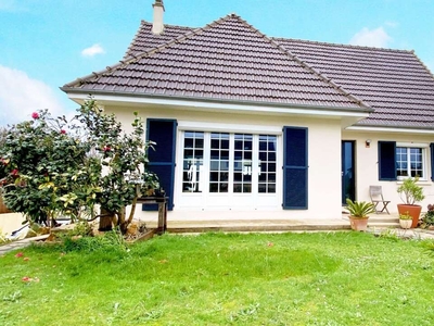 Vente maison 6 pièces 115 m² Cherbourg-en-Cotentin (50100)