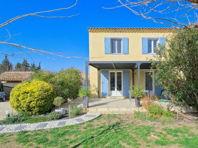 Vente maison 6 pièces 130 m² L'Isle-sur-la-Sorgue (84800)