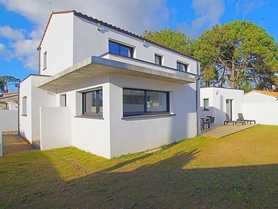 Vente maison 6 pièces 152 m² Bretignolles-sur-Mer (85470)