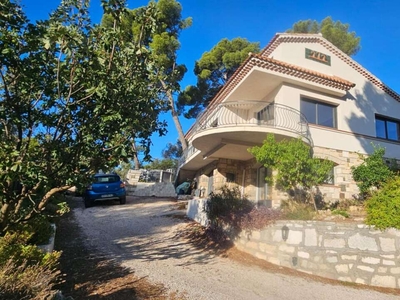 Vente maison 6 pièces 162 m² Toulon (83200)