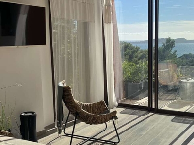 Vente maison 6 pièces 241 m² Hyères (83400)