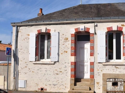 Vente maison 7 pièces 142 m² La Roche-sur-Yon (85000)