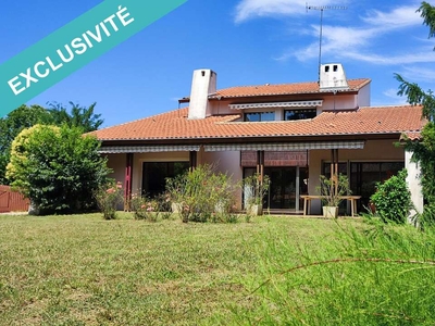 Vente maison 7 pièces 188 m² Lavaur (81500)