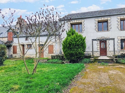 Vente maison 7 pièces 227 m² Huêtre (45520)