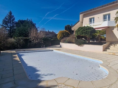 Vente maison 7 pièces 304 m² Prévessin-Moëns (01280)