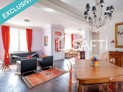 Vente maison 9 pièces 211 m² Bordeaux (33000)