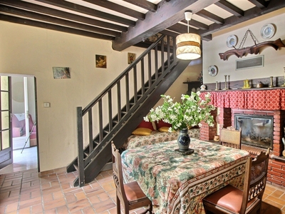 Maison 5 pièces de 104 m² à Castelnau-Magnoac (65230)