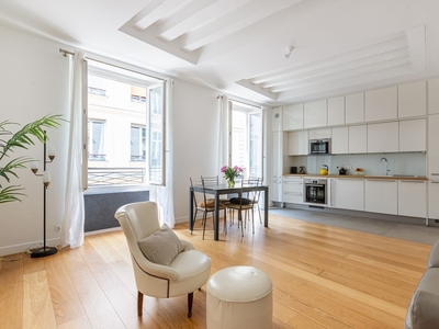Appartement 2 pièces de 54 m² à Paris (75011)