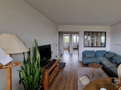 Appartement 5 pièces de 99 m² à Blanquefort (33290)