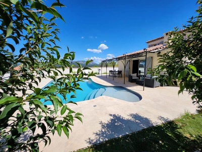 Maison de luxe de 5 pièces en vente à La Penne-sur-Huveaune, Provence-Alpes-Côte d'Azur