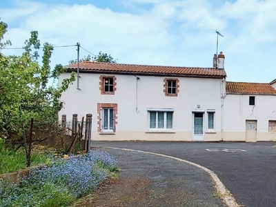 Maison de village 4 pièces de 62 m² à Saint-Fulgent (85250)