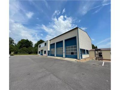 Location d'entrepôt de 812 m² à Neuville-Saint-Amand - 02100