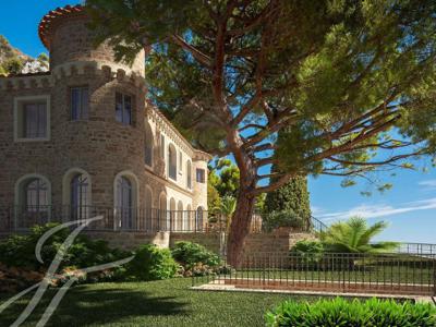 Maison de luxe de 9 pièces en vente à Villefranche-sur-Mer, Provence-Alpes-Côte d'Azur