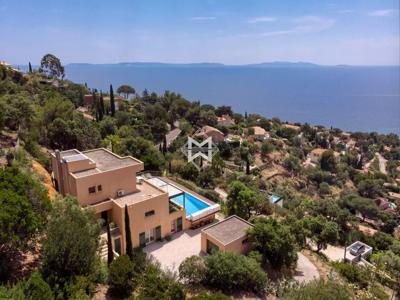 Villa de luxe de 9 pièces en vente Le Lavandou, Provence-Alpes-Côte d'Azur