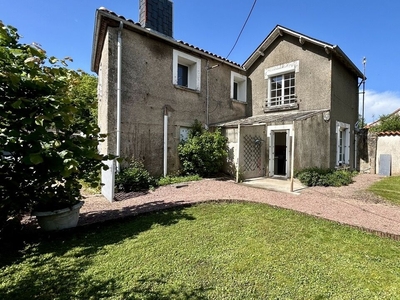 Vente maison 5 pièces 125 m² Boismé (79300)