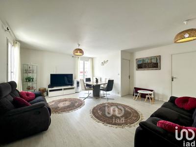 Appartement 3 pièces de 68 m² à Noisy-le-Grand (93160)