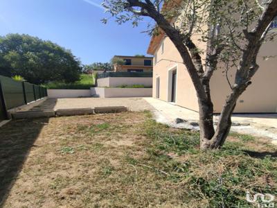 Maison 4 pièces de 101 m² à La Roquette-sur-Siagne (06550)