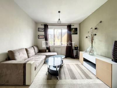 Location meublée appartement 3 pièces 85.93 m²