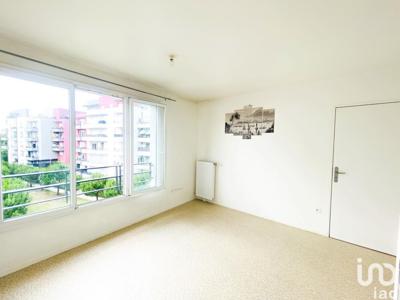 Appartement 2 pièces de 34 m² à Cergy (95800)
