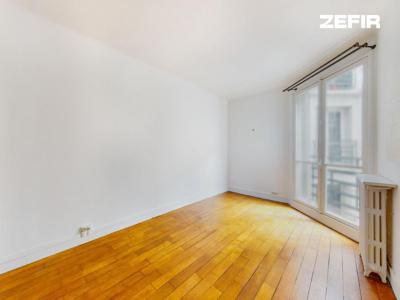 Appartement 2 pièces récemment refait avec une cave - 49 m² - Paris 16ème