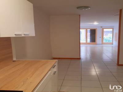 Appartement 3 pièces de 67 m² à Serres (05700)