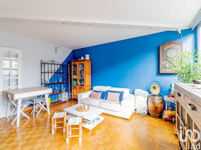 Appartement 3 pièces de 71 m² à Massy (91300)
