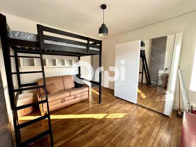 Location meublée appartement 2 pièces 28.93 m²