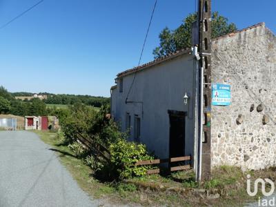 Maison 4 pièces de 130 m² à Le Poiré-sur-Vie (85170)