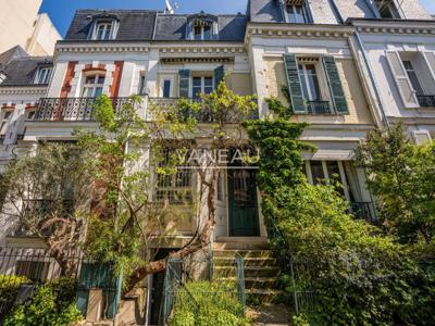 Maison à vendre à Paris 16Ème