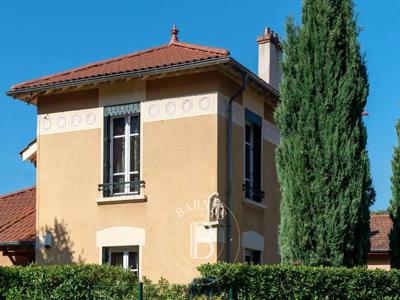 Maison de luxe 3 chambres en vente à Lyon, Rhône-Alpes