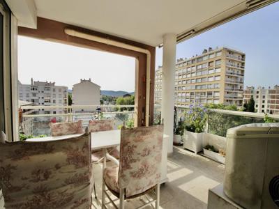 Appartement de luxe de 2 chambres en vente à Aix-en-Provence, France