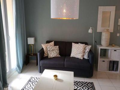Location au mois : Très bel appartement meublé à 2mn à pied du centre de Saint Rémy de Provence