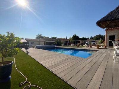 Maison de luxe de 6 pièces en vente à Uzès, Occitanie