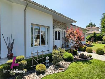 6 room luxury House for sale in Andernos-les-Bains, France