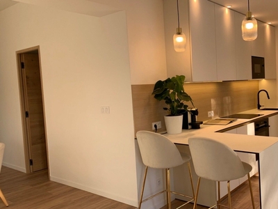 Appartement 3 pièces de 65 m² à Nice (06200)