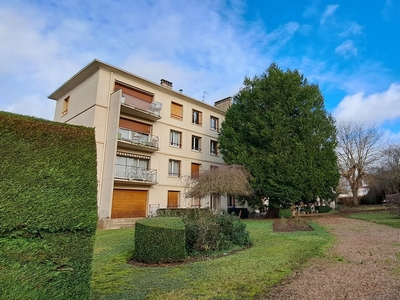 Appartement 3 pièces de 68 m² à Évreux (27000)