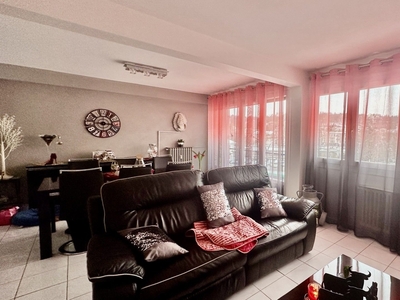 Appartement 5 pièces de 86 m² à Saint-Priest-en-Jarez (42270)